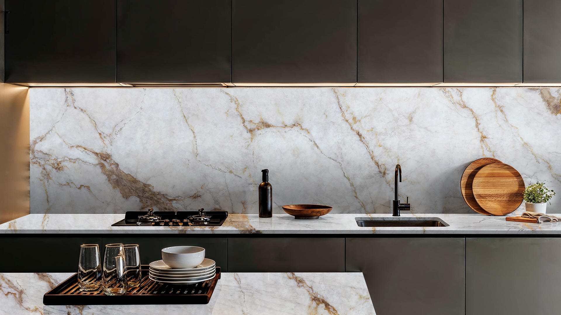 Calacatta Chery в интериор, Avant Quartz
